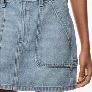 Aritzia Denim Forum - The 90’s Black Utility Mini Skirt, size 28